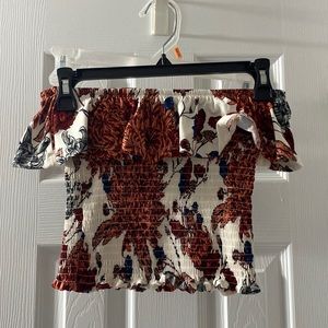 Crop top.